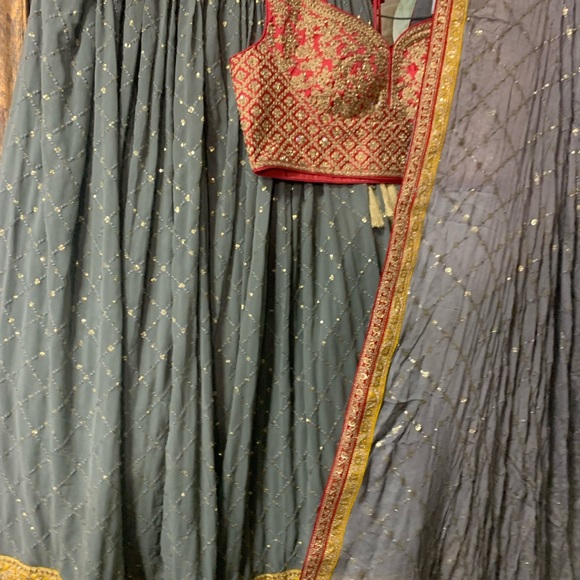 Beautiful lengha brand new - Picture 2 of 6